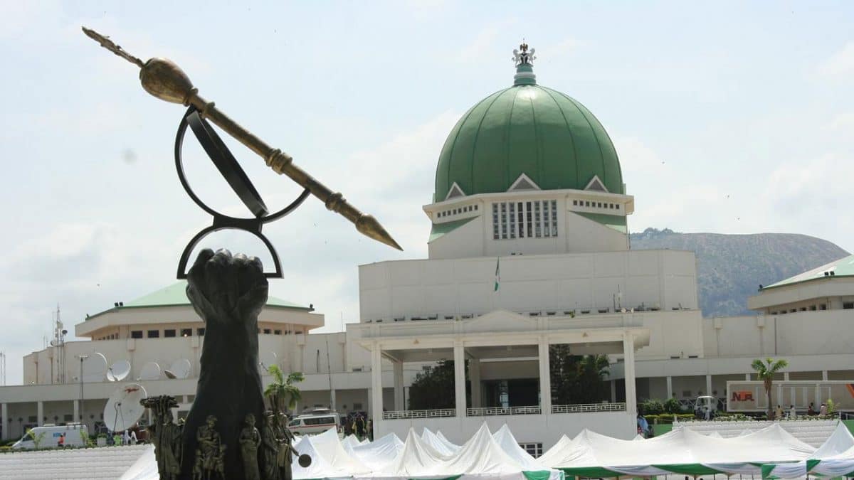 feature image for: Nigerian Senate to Hold Special Session Honoring Late Buhari